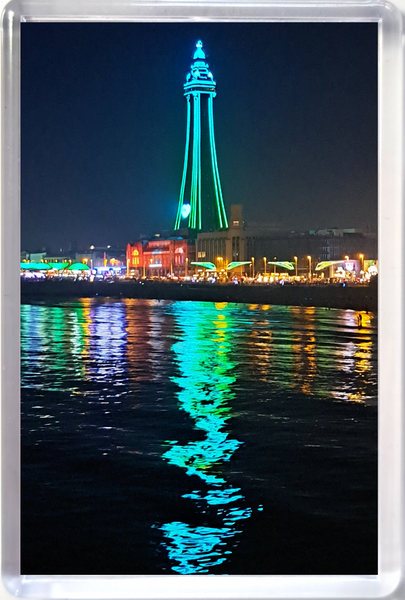 Jumbo Blackpool fridge magnet showing a green Blackpool Tower and love heart and the Illuminations reflecting in the sea.