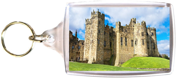 Large Alnwick Castle Tower Grounds Keyring Sunny Day