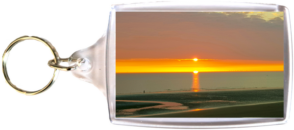 Large Blackpool Keyring showing a sunset on the beach.